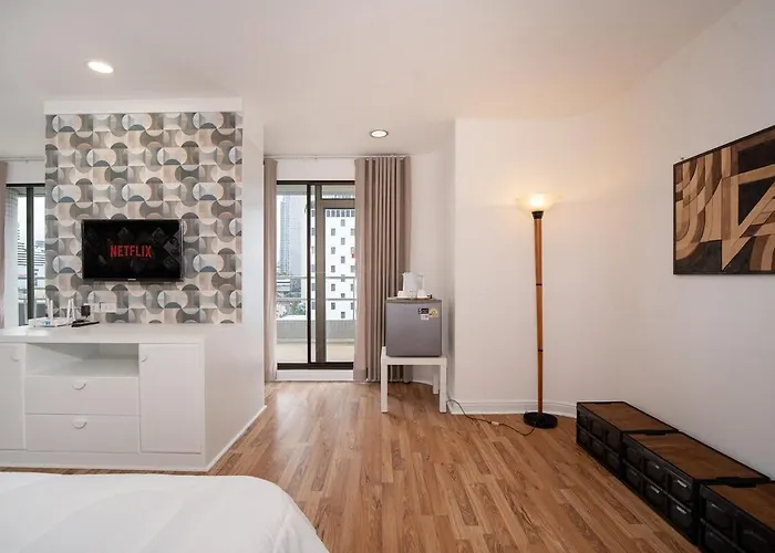 Appartement Chic King Bed W Bathtub, Bts Bkk Btb9